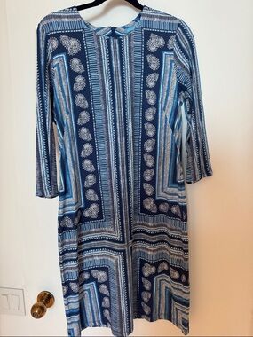 Blue Paisley-Print Midi Dress with Three-Quarter Sleeves